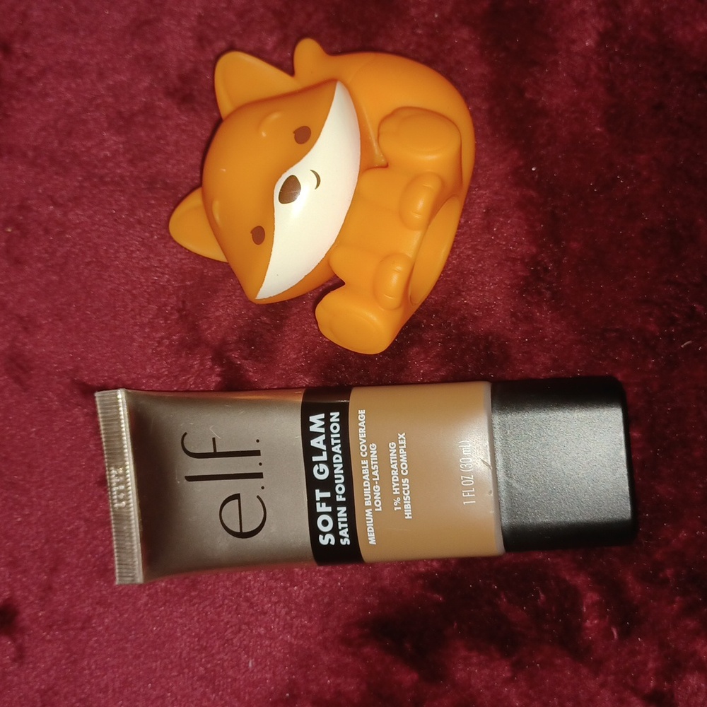 🆕️2/$12 e.l.f. Elf CosmeticsSoft Glam Satin Foundation 53 Deep Neutral